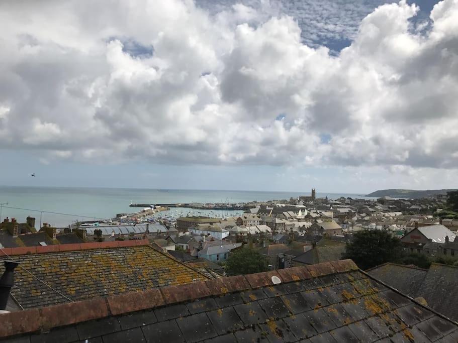 Modern Attic Studio Apartment With Harbour Views ペンザンス エクステリア 写真